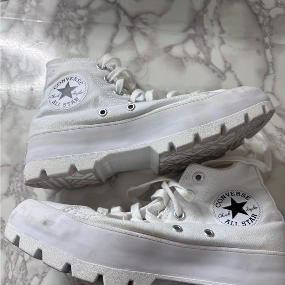 Converse - Picture 2 of 6